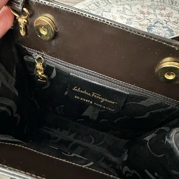 Authentic Salvatore Ferragamo Handbag Gancini Leather Brown Bag Vintage - Picture 4 of 16